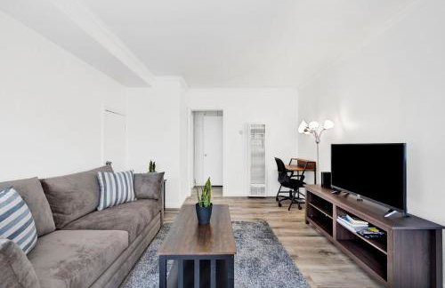 Cozy Elegant Oasis With Parking - Foto 15