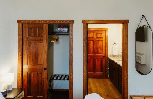 Blacktail Mountain Suites Close to Logan Health - Photo 11