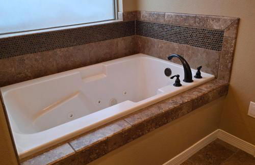 Beautiful Home For Large Family! - Foto 21