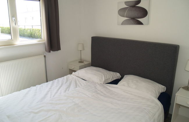 3 bedroom House in IJhorst with swimming pool and terrace - Photo 4