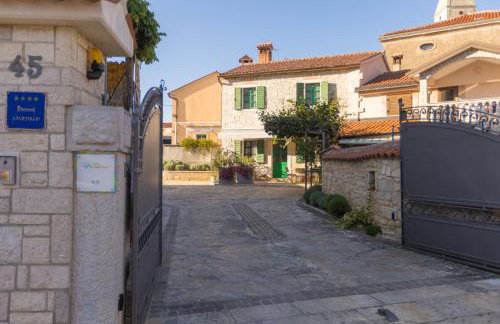 Dvor strica Grge - Foto 29