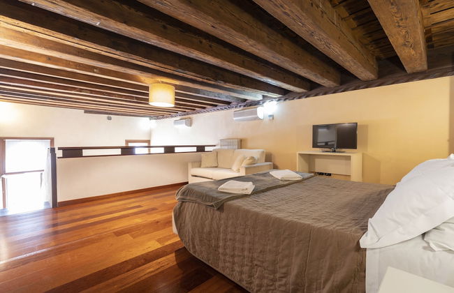 Doge Morosini Palace - Photo 29