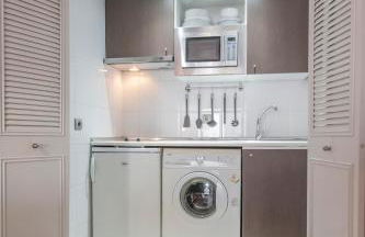 Tu Escapada Urbana - Plaza de Castilla III, Diseño y Localización - Photo 4