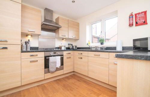 Quiet and Lovely 3-bed house parking and garden - Foto 6