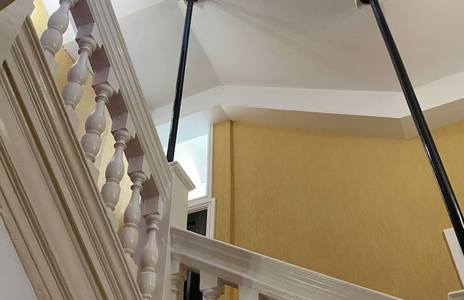 Guards View Windsor - Photo 2