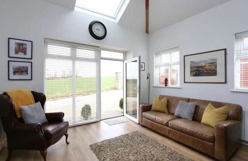 Stunning Coach House with two bedrooms and parking - Foto 22