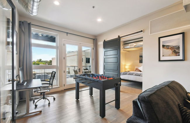 Graffiti & Skyline | RiNo Art Lofts - Foto 20