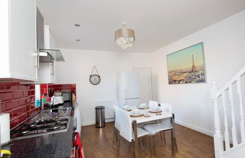 Luxurious Serviced Apartments - Photo 3