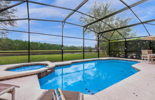 Bluelakeview Luxury Villa with Private Pool & Spa plus Lake Views, BBQ, Games Room - Photo 5