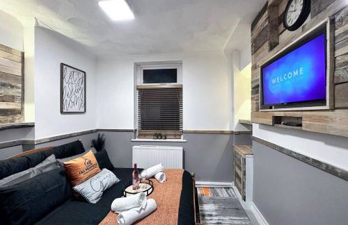 Rustic Rhondda Retreat w Hot Tub & Sauna - Ystrad - Foto 1