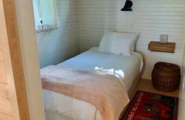 Lakefront Cottage by Country House Escapes - Foto 25