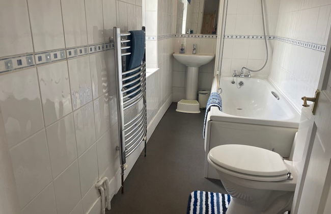 Large Family Getaways Metres From the Beach - Foto 36