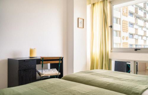 Vistas a Plaza de España y Parking Gratuito - Foto 31