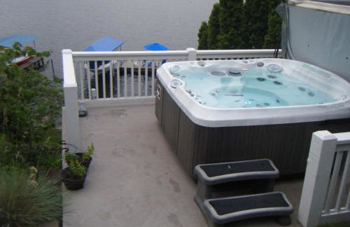 3 bed Lake Sammamish Waterfront + Peloton Bike - Foto 49