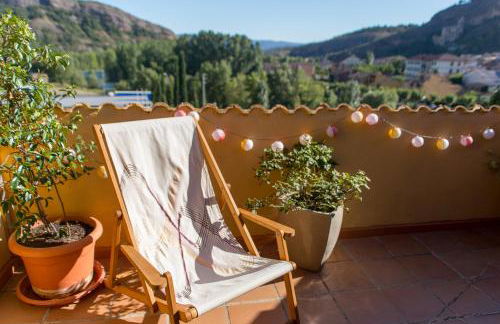 Ático con terraza en Graus-Pirineo de Huesca - Foto 5