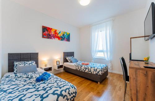 Flex SelfCheckIns 143 - Novaki -Terrace - 4 Bedrooms - Parking - Foto 29