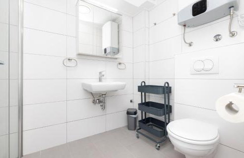 1 Bedroom Nice Apartment In Mali Losinj - Foto 11