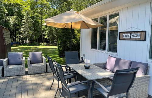 Poppy's Hampton House:Large Yard,Beach,Newly Renovated - Foto 1