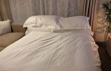 Entire Prestige Apartment in Poole Quay - Free Parking, Fast WiFi, Smart TV & Netflix - Foto 15