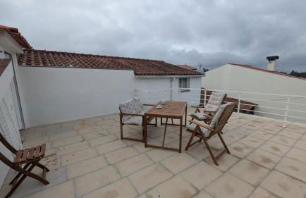 Starlight Villa with Rooftop Terrace near Coja - Foto 7