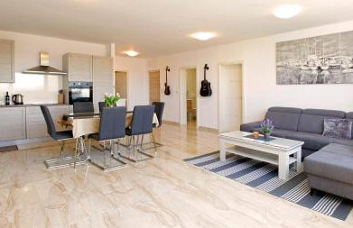 Modern 2-Bed Apt, Late check in available - Photo 6