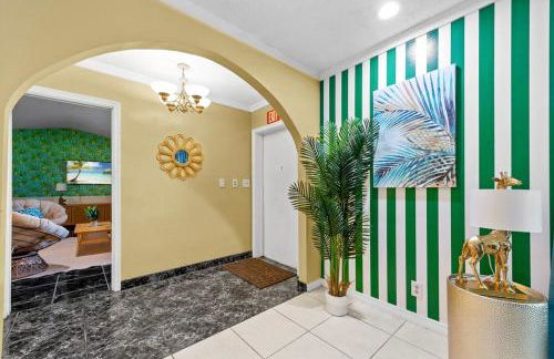 Large 12 Guest Home w Pool, Hollywood FL - Foto 20