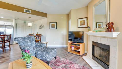 Getaway with Balcony and Spa 13 Mi to Old Town - Foto 4