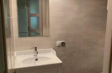 Domek wypoczynkowy w lesie nad jeziorem - Foto 13