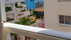 Apartamento primera línea con acceso privado a la playa - Photo 2