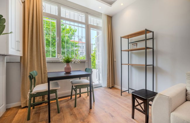 House w Garden 10 min to City s in Beyoglu - Photo 3