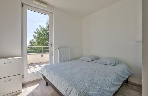 Stunning 2BR Flat with Terrace and private parking - Foto 5