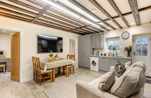 Two Chainbridge Barns - Foto 1