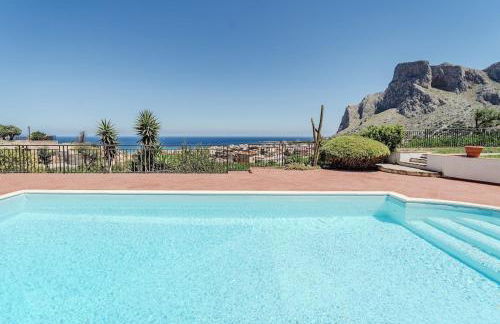 Pool & Panoramic Villa - 9 mins city center - Foto 40