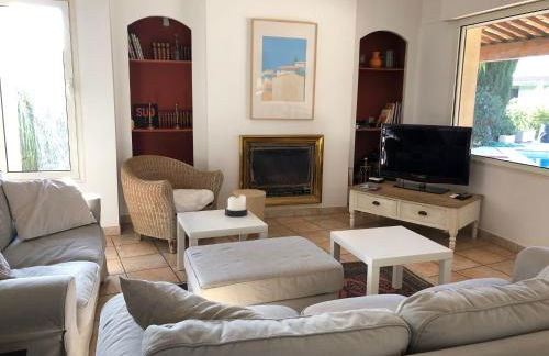 VILLA 4* avec PISCINE dans le bas du village de BORMES les MIMOSAS - Foto 19