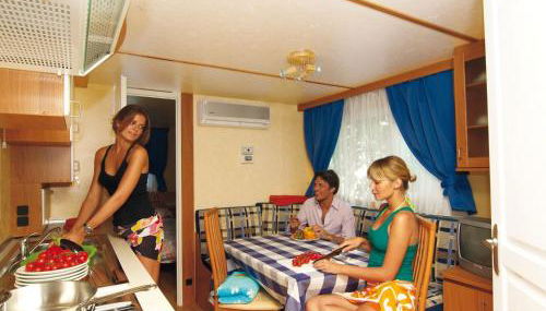 Modern Chalet w/ Pool Views - Photo 4