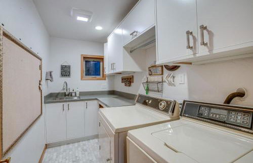 4 Mi to Slopes Family-Friendly Stateline Home! - Foto 25