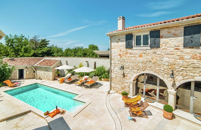 Holiday Home with Swimming Pool near Lim Bay & Beach - Foto 18