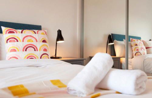 54 Woodpecker Way · Modern apartment near Addenbrookes Free parking Pass the Keys - Foto 23