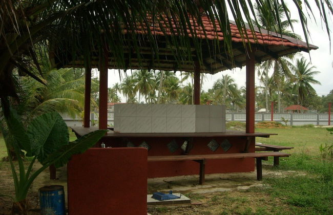 Bayu Beach Penarek - Foto 14