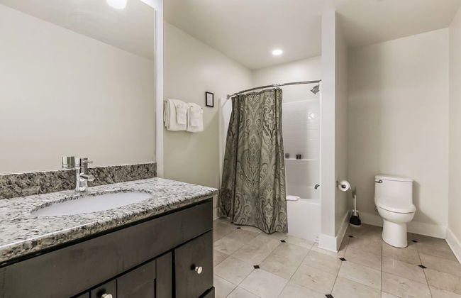 Merchant Lofts Comfy Condos – Walk Everywhere - Foto 35