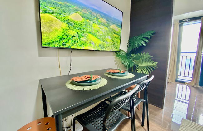 Sunset View at Air Residences Makati - Photo 60