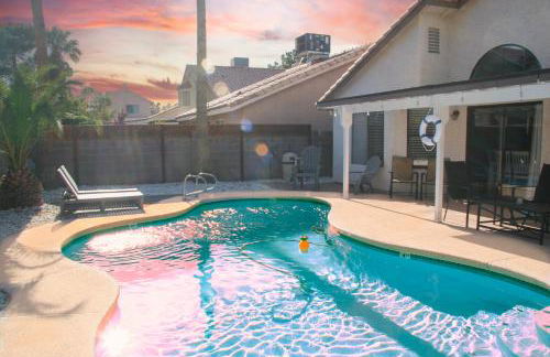 Large Pool & Patio Cozy Single Story Family House - Foto 4