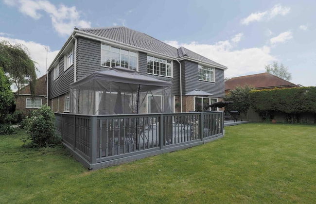 Inviting 7-bed House With sea Views in Hythe - Foto 39