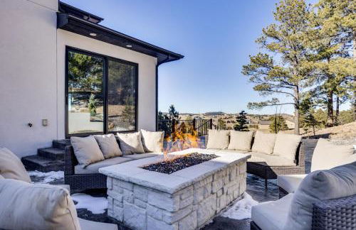 Group Getaway in Monument! High-End Home with Views - Foto 4