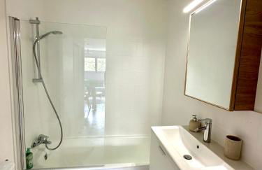 Superbe 4 couchages avec terrasse - Clim - 50m de la mer - Foto 9