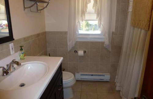 Wifi, Deck,yard, Ocean Side Duplex 2Nd Floor In Ship Bottom 10609 - Photo 5