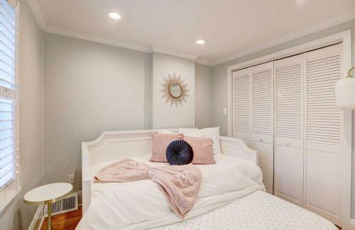 Brooke House In The Heart of Downtown with Patio! - Foto 20