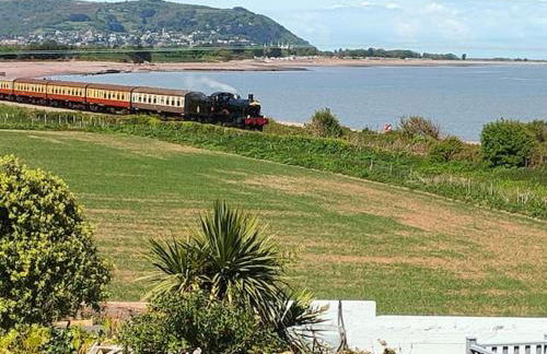 Blue Anchor House - Seaview, Hot Tub Apartments - Photo 74