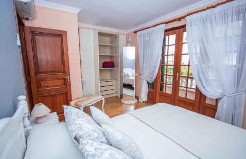 Bonita Casa Suit, Porto Colom, Piscina, AC, Wifi y Netflix - Foto 59