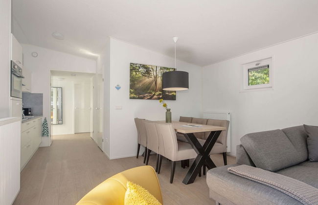 Modern Lodge With Dishwasher, Near Helmond - Photo 12